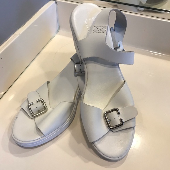 Topshop White Sandal - Picture 1 of 4